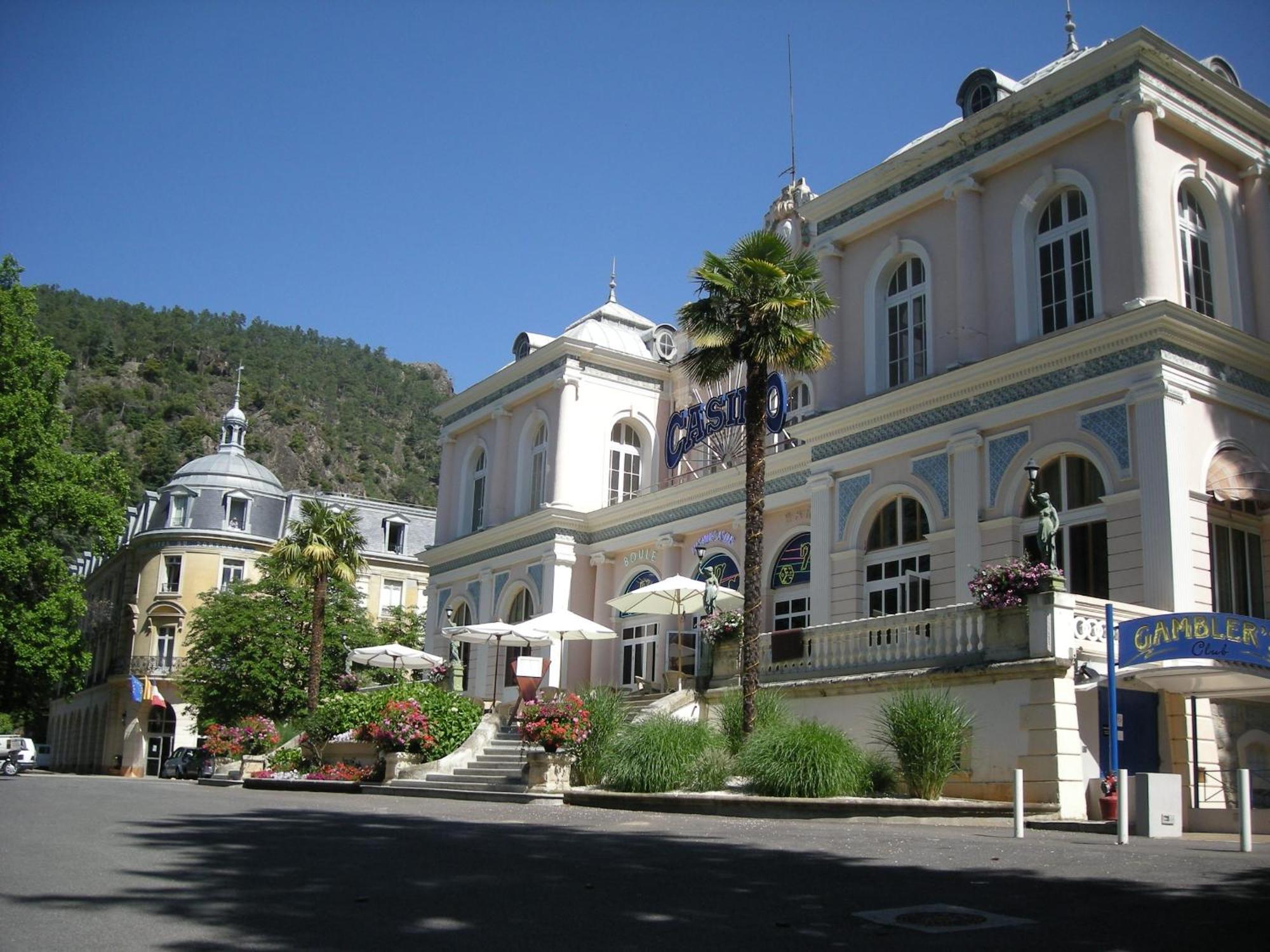 Hotel Les Sources Верне-ле-Бен Екстериор снимка