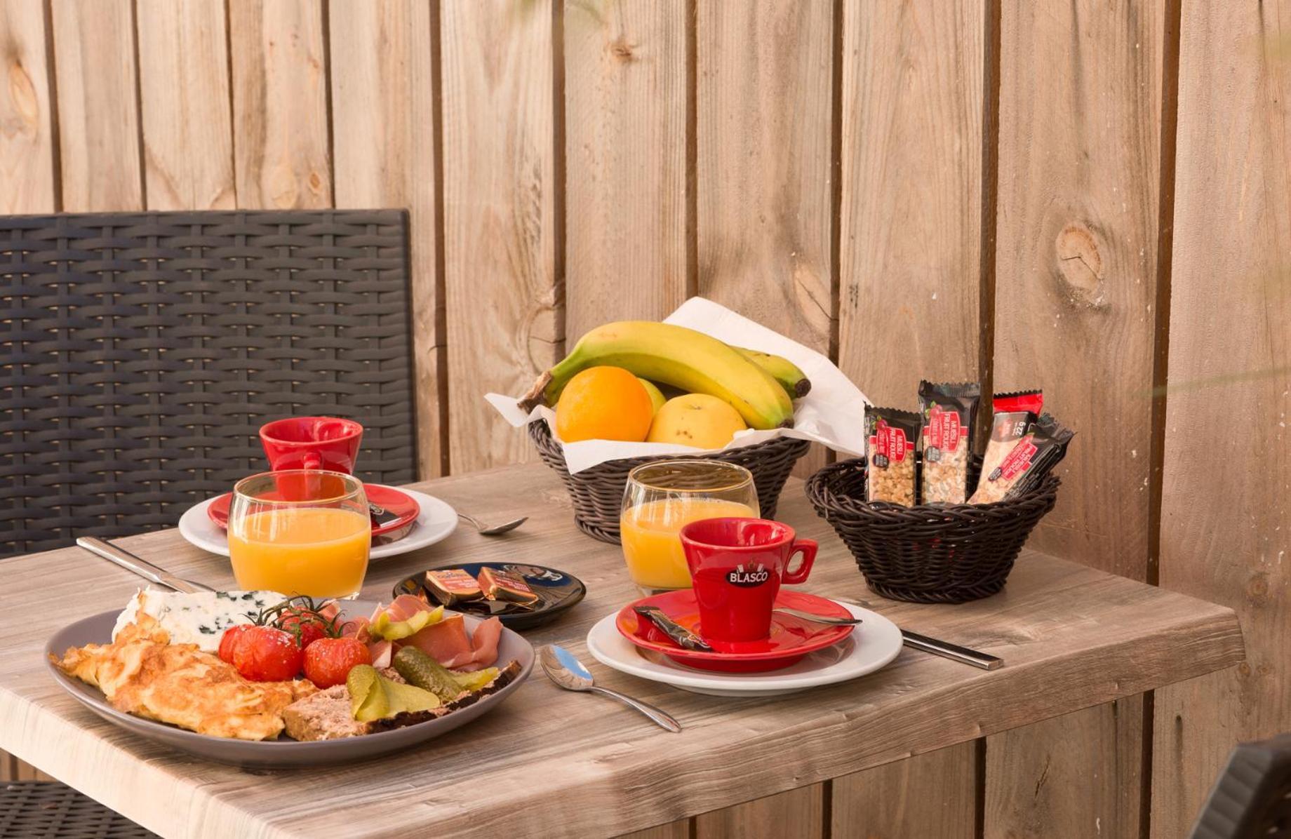 Hotel Les Sources Верне-ле-Бен Екстериор снимка
