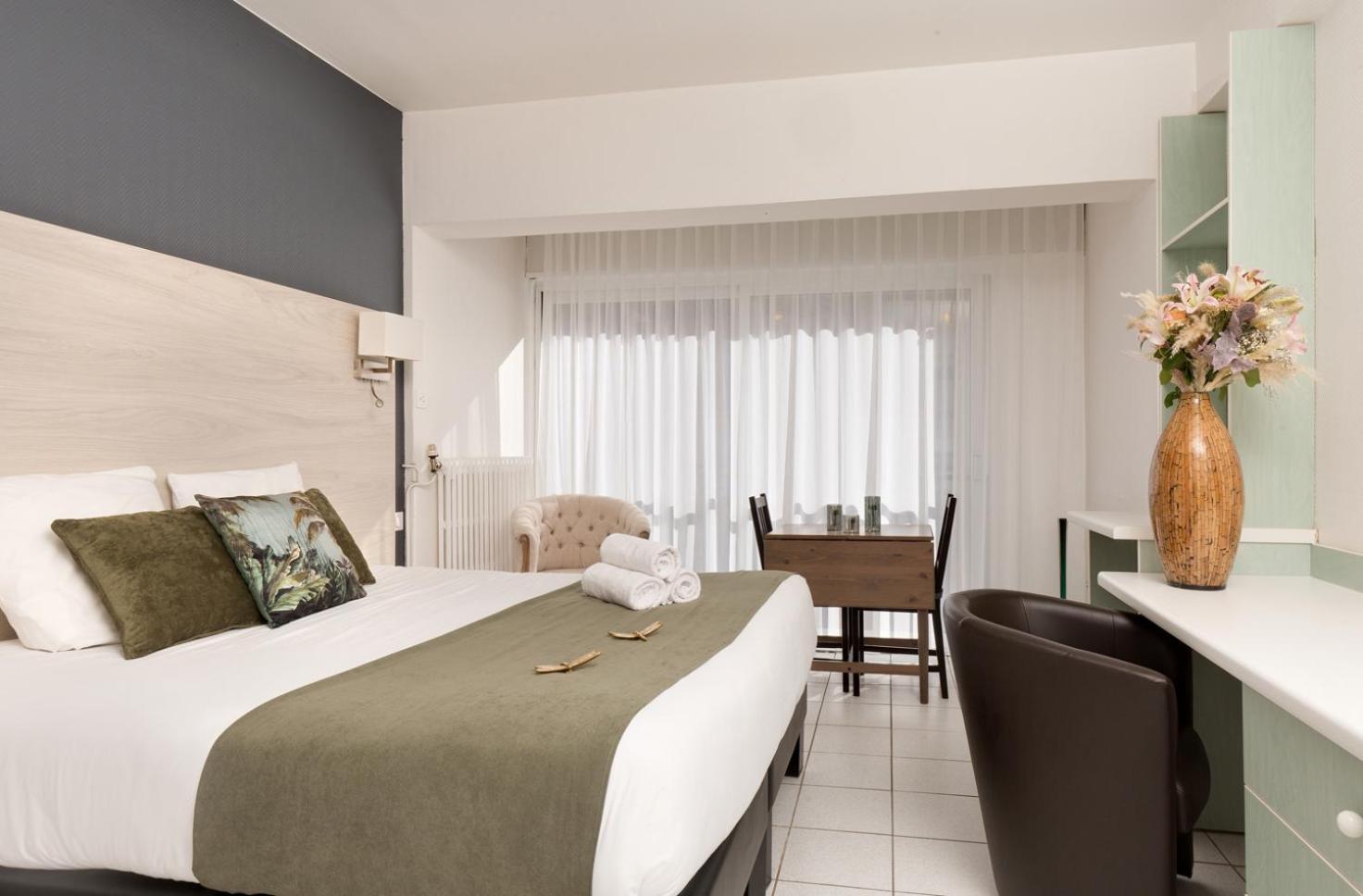 Hotel Les Sources Верне-ле-Бен Екстериор снимка